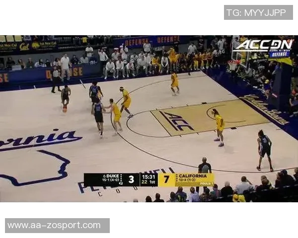 布泽尔儿子杜克季前赛表现惊艳狂砍24分23板再送盖帽接连高分展现潜力