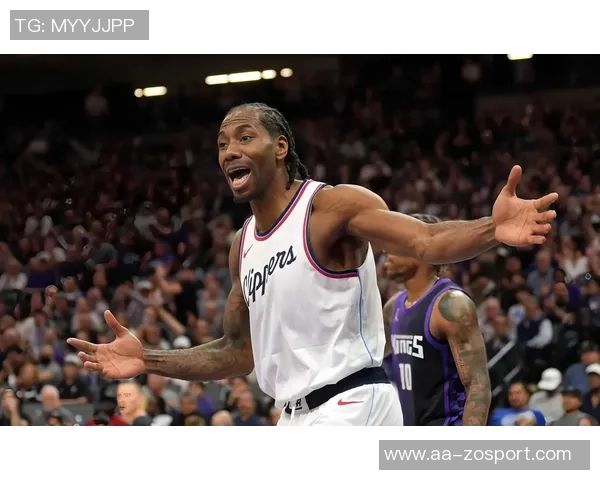 伦纳德高效表现助力球队胜利18投9中斩获21分7篮板4助攻1盖帽 伦纳德高效表现助力球队胜利18投9中斩获21分7篮板4助攻1盖帽